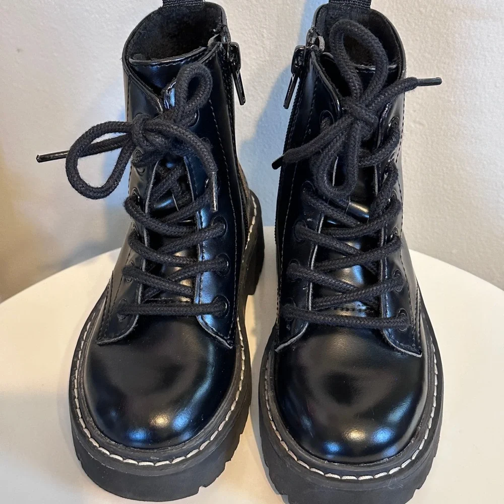 H&M Lace-Up Girls Boots - Picture 6 of 8